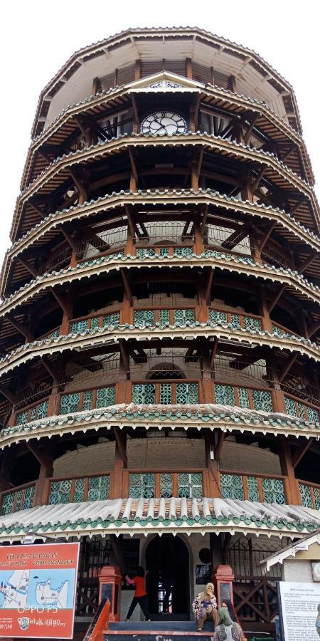 Rumah Tamu Azizah Kampong Tanjong Bayan Luaran gambar